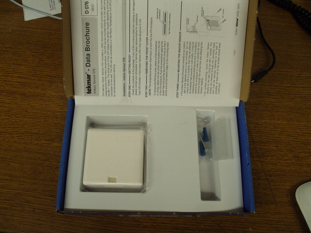 New Watts Tekmar 076 Indoor Sensor Sealed Box B360