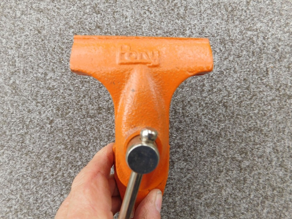 PONY 3" CLAMP ON BENCH VISE NEVER USED