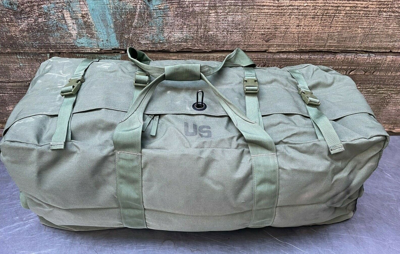US Military IMPROVED Duffel Bag ZIPPERED Duffle Bag 8465-01-604-6541 NO PAINT