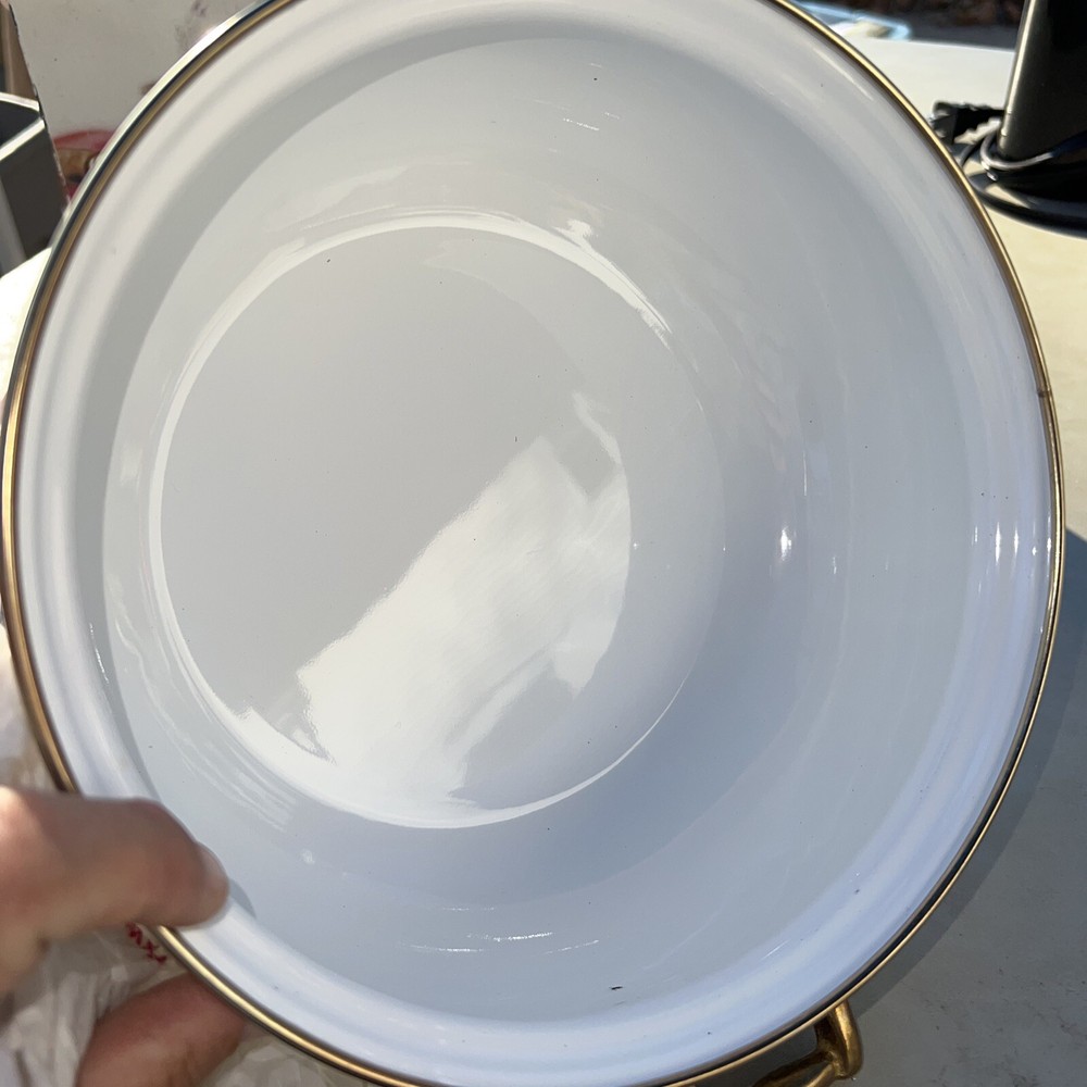 French Fluer 3 quart covered casserole pan