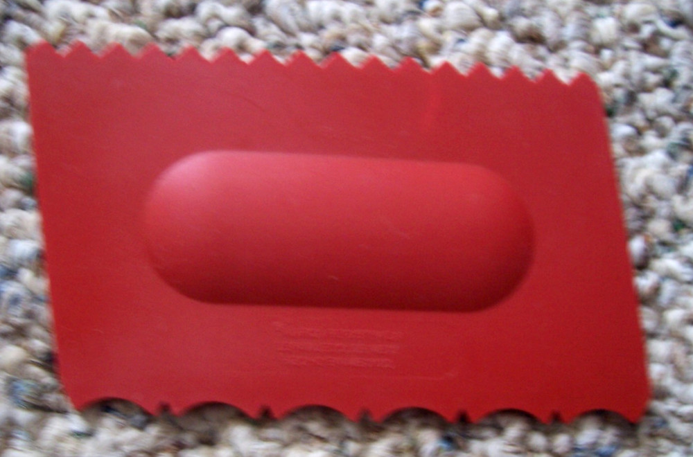 Tupperware Red Cake Decorator Tool #1558
