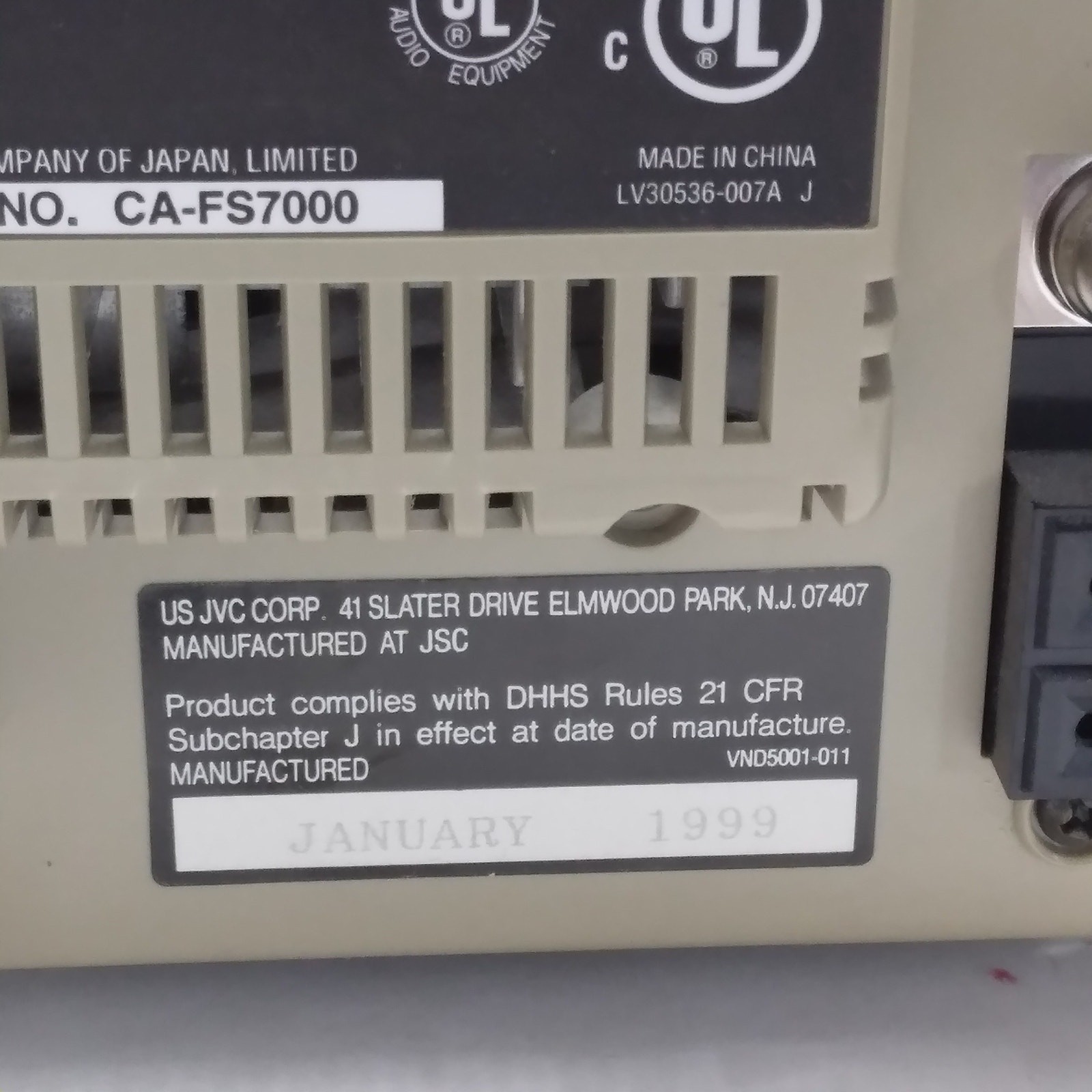 JVC FS-7000 Component System CD Player Radio/AUX/remote Brown Wood Speakers