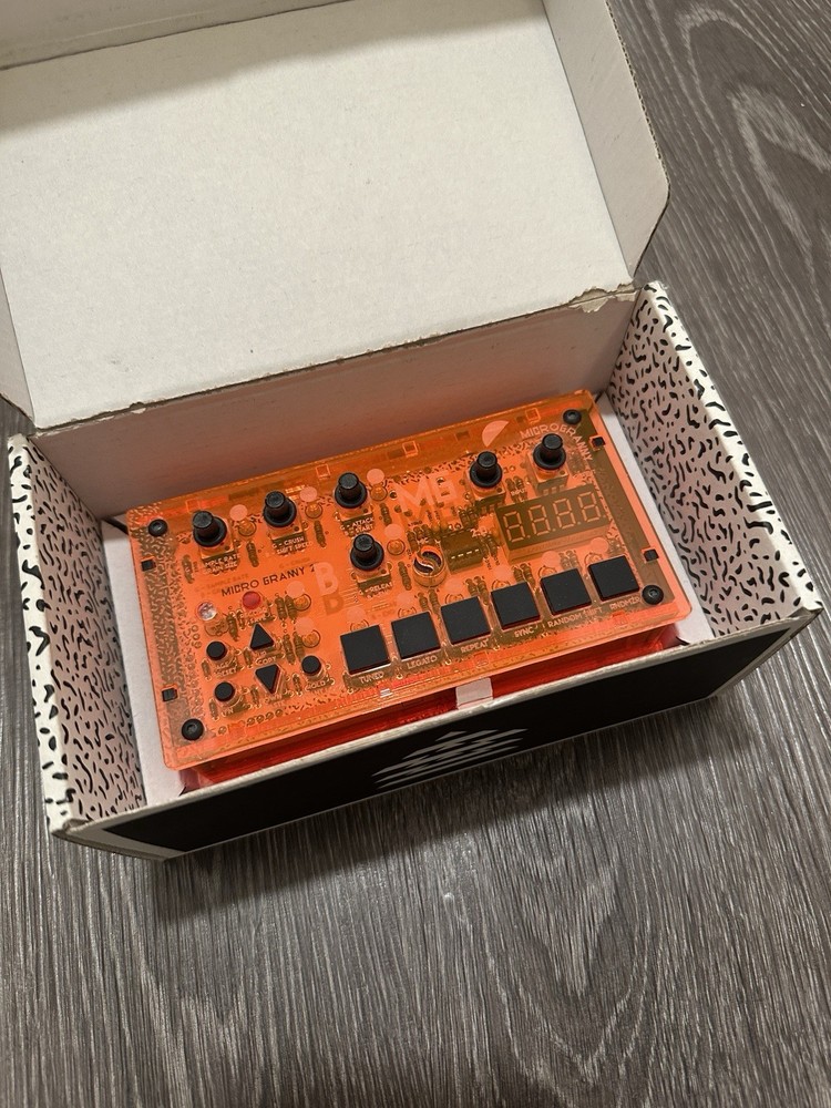 Bastl Microgranny 2.5 Granular Sampler Distant Raver Orange With Battery