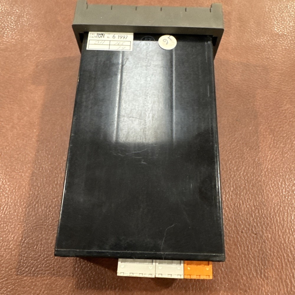 NEWPORT ELECTRONICS INFCS-001A/E GAUGE STRAIN PANEL METER 115VAC