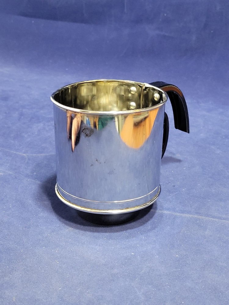 Vintage Stainless Steel Hand Held Flour Sifter With Pull Handle, 1 Cup