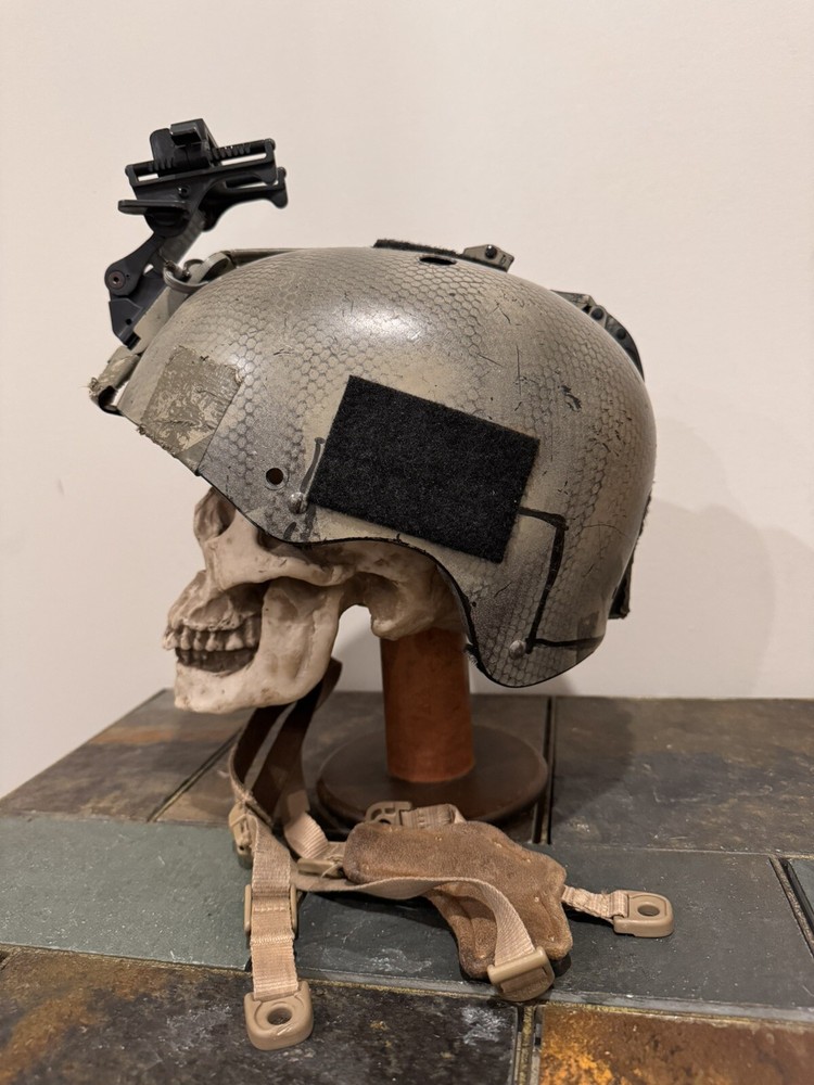 OLDGEN SOF BUMP SKATE HELMET MICH ACH MEDIUM CAG DEVGRU NSW MILITARY SURPLUS