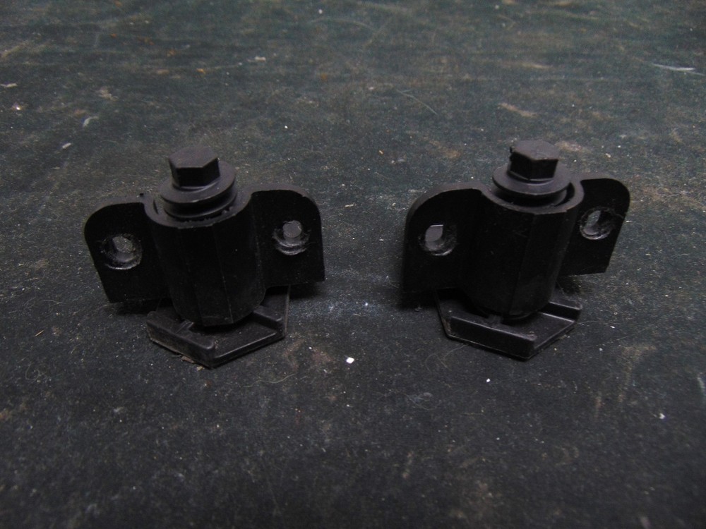 Whirlpool Electric Range WFES3030RS2 Front Leveling Legs WPW10341186