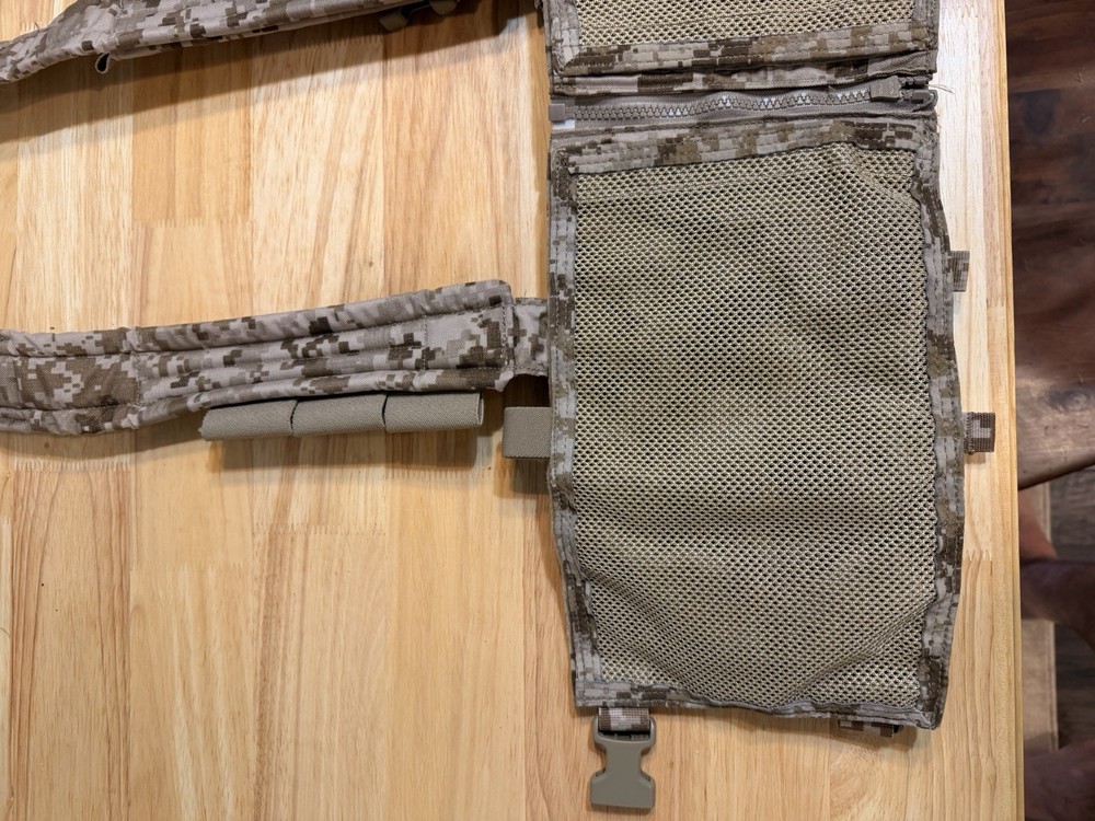 Eagle Industries AOR1 Multipurpose Chest Rig Split Front V.2