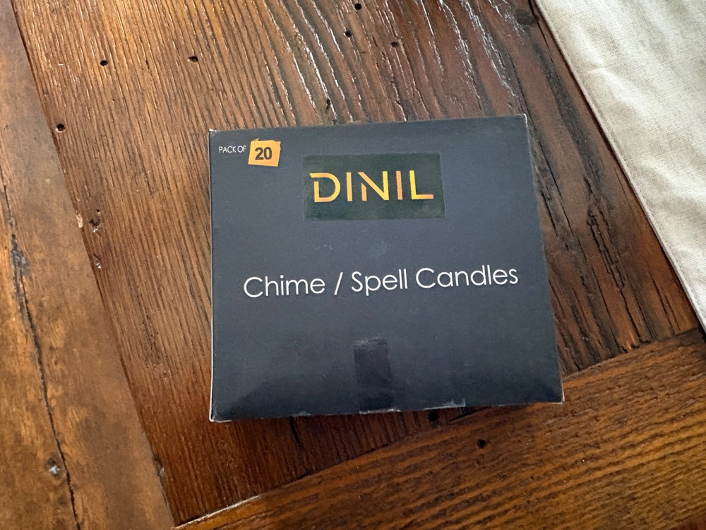 Chime /Spell Candles in white