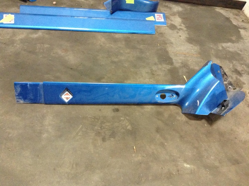 International PROSTAR POLY Right/Passenger BELOW DOOR Panel