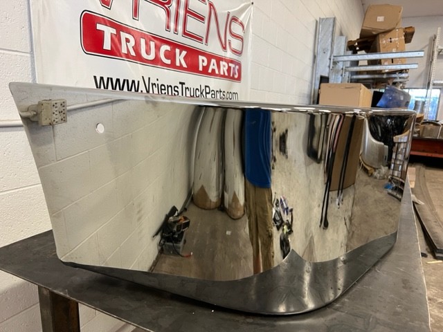 1996-2004 FREIGHTLINER CENTURY CLASS CHROME BUMPER