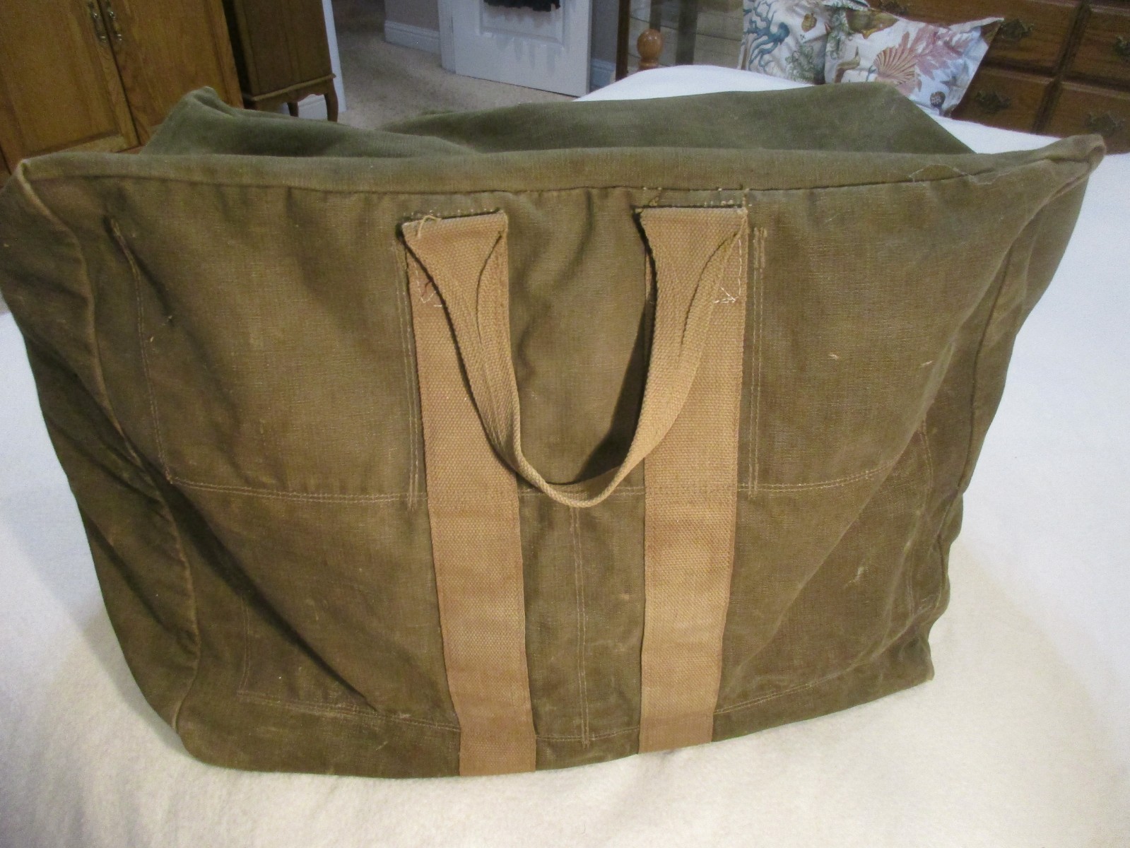 U.S.N.R. NAMED AVIATORS KIT BAG AN 6505-1 U.S. GOVERNMENT MILITARY