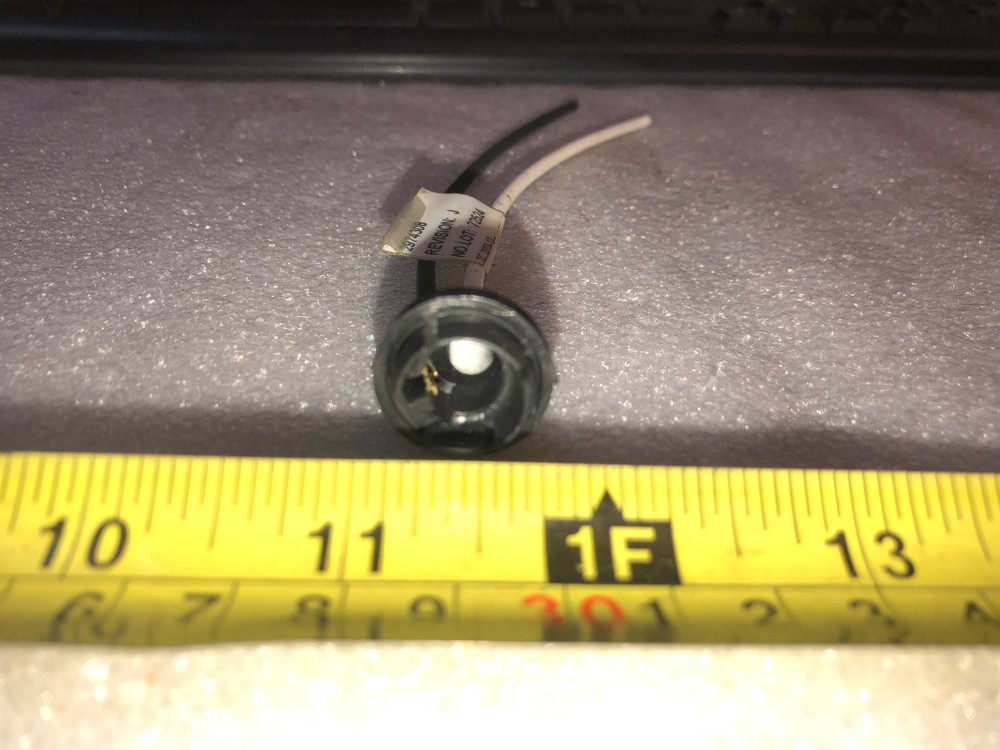 GM LAMP SOCKET, P/N 2974308