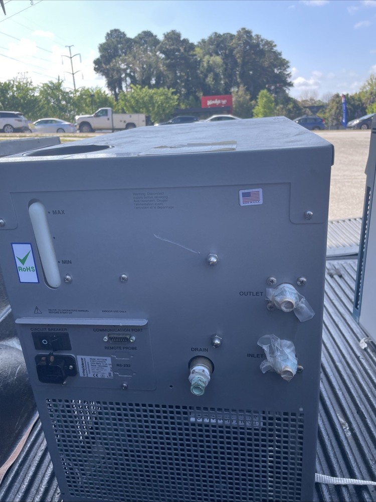 POLY SCIENCE WHISPER COOL ENVIRONMENTAL CONTROL CIRCULATING CHILLER MODEl 772046