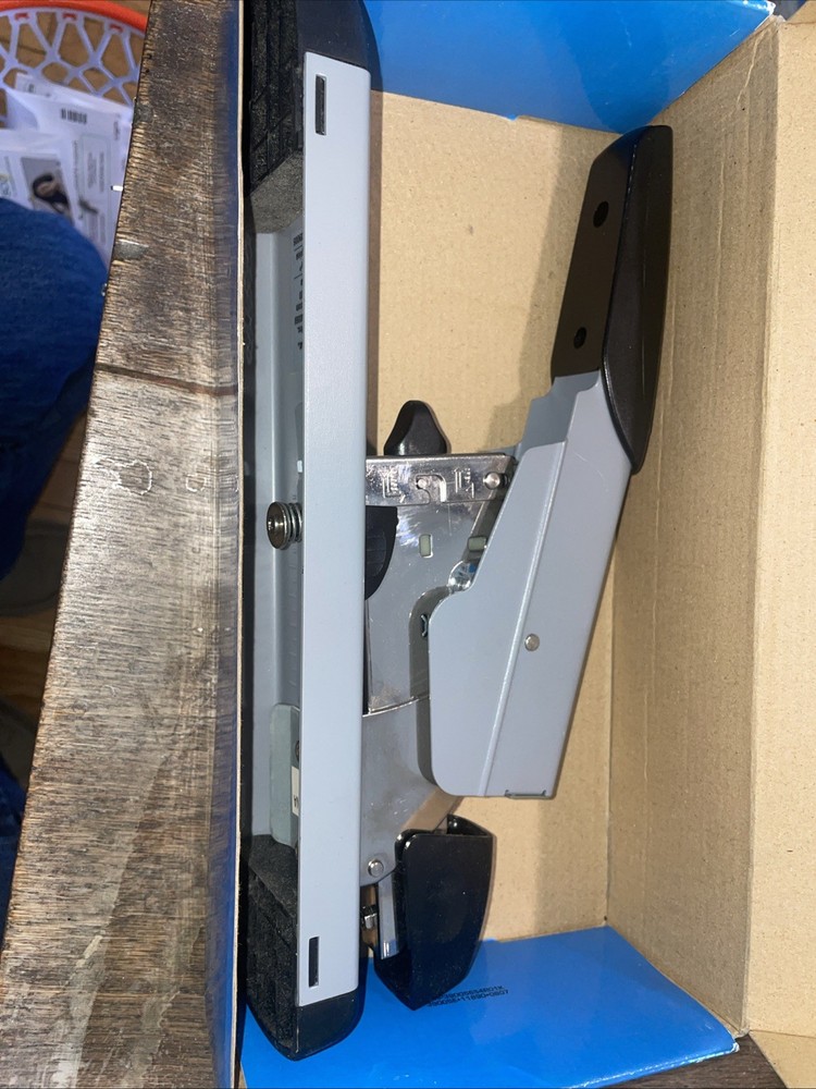 Swingline Heavy Duty Model 39005 160 Sheets High Capacity Stapler Open Box