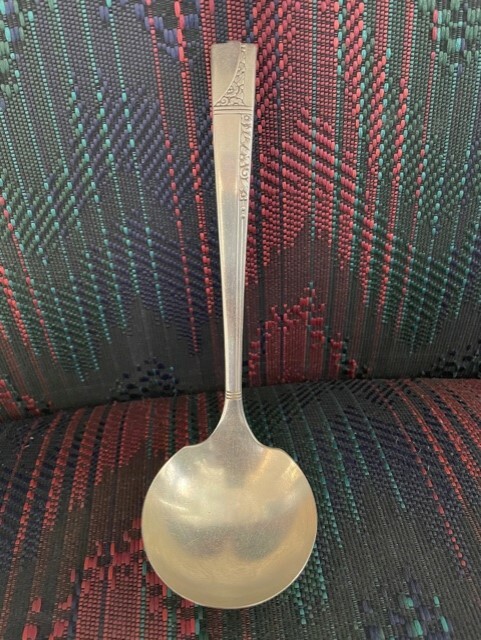 ONEIDA NOBILITY PLATE CAPRICE GRAVY LADLE SOLID 7 1/8"
