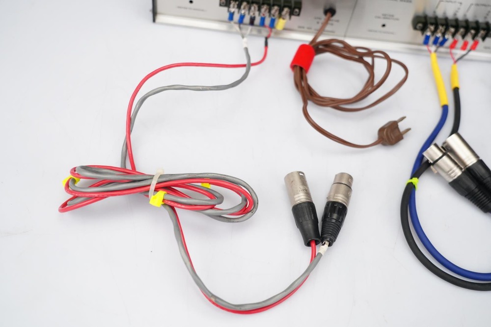 dbx 160VU Compressor Limiter Stereo Pair #59108