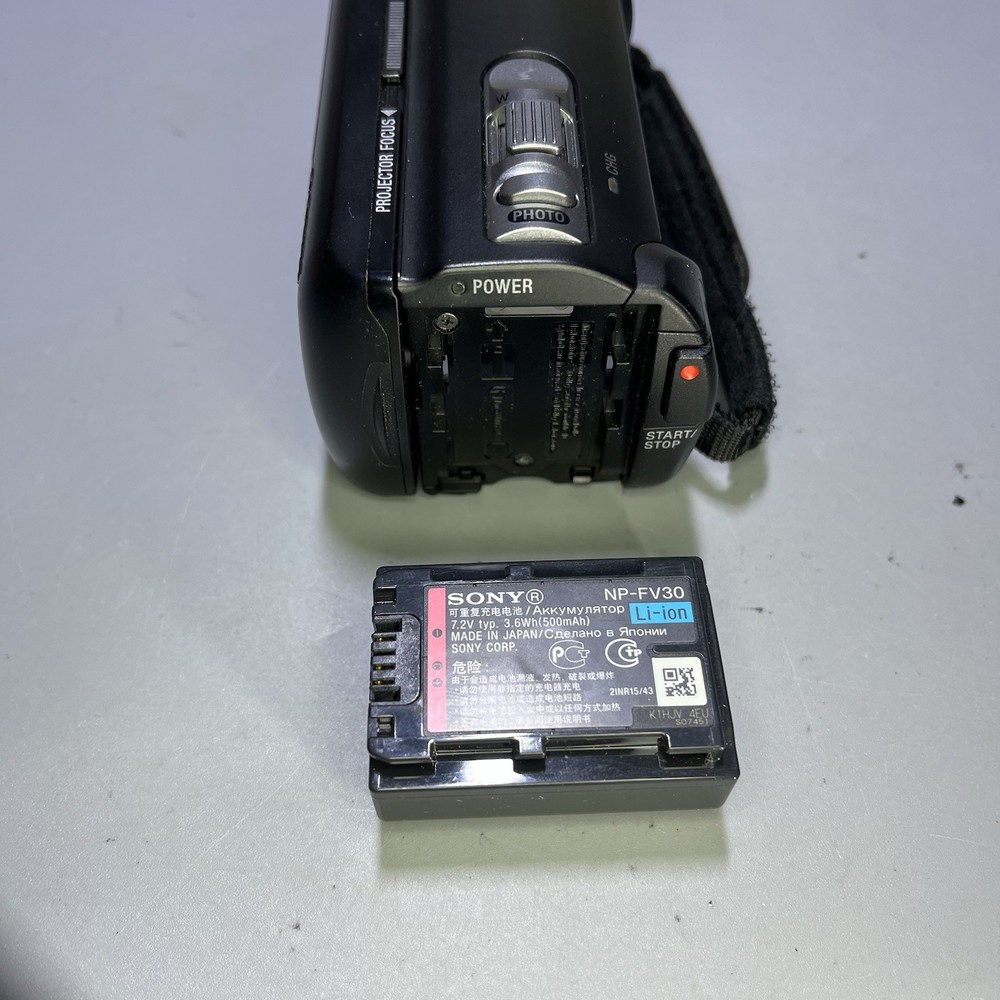 Sony Handycam DCR-PJ5E Digital Video Camera Projector - Box