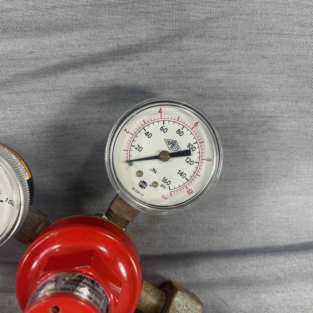 Taprite Series 5740 Compressed Air Regulator 366M