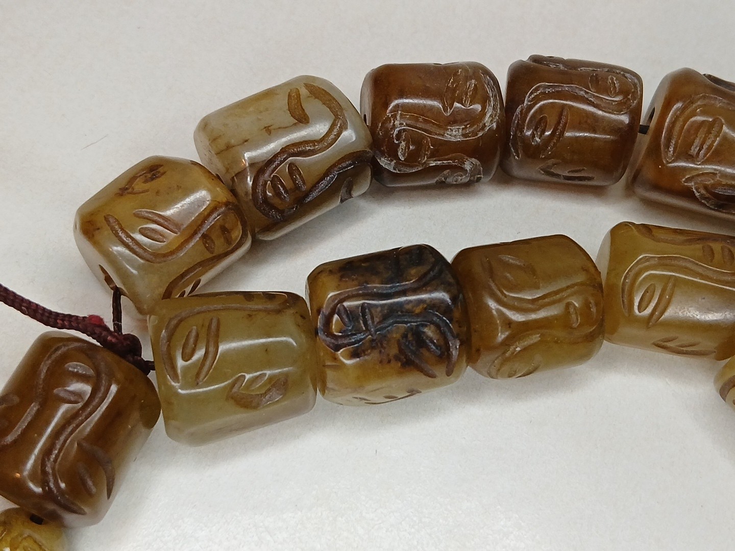 Antique Vtg Original China Tibetan Carved Prayer Jade Beads Buddha