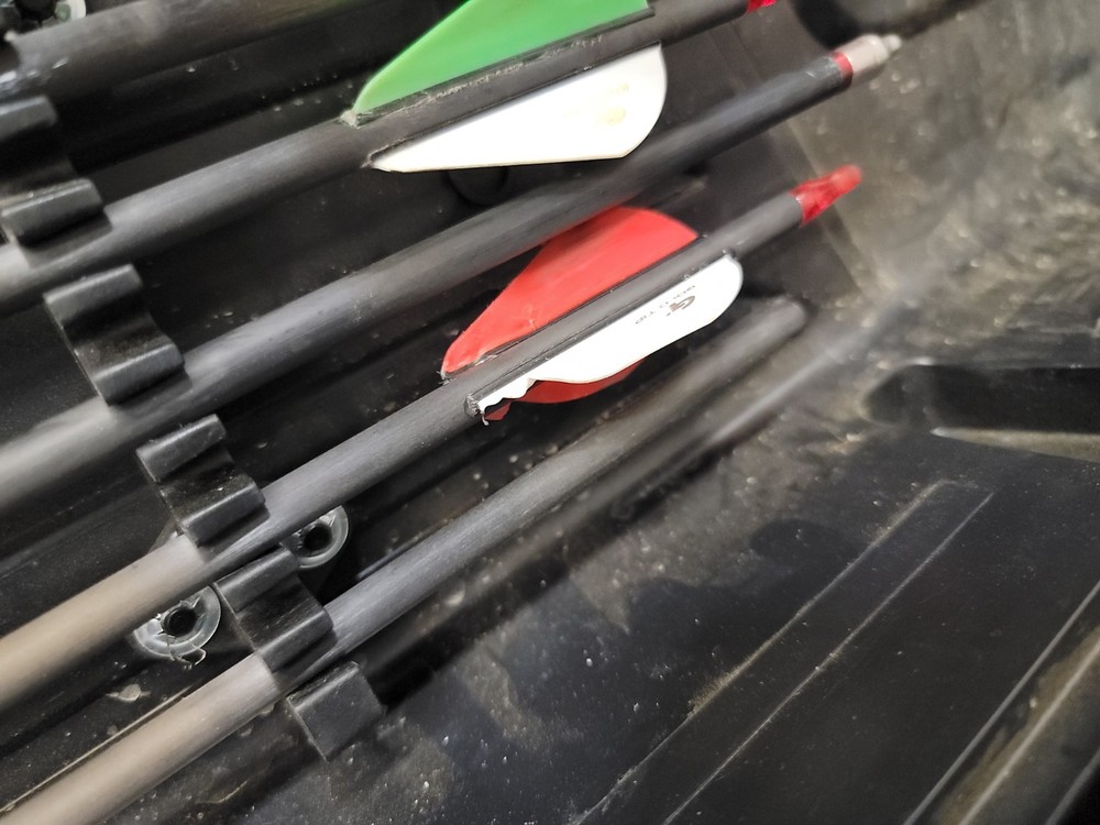 Diamond Archery Edge SB-1 Compound Bow Package 25" 60lb Draw