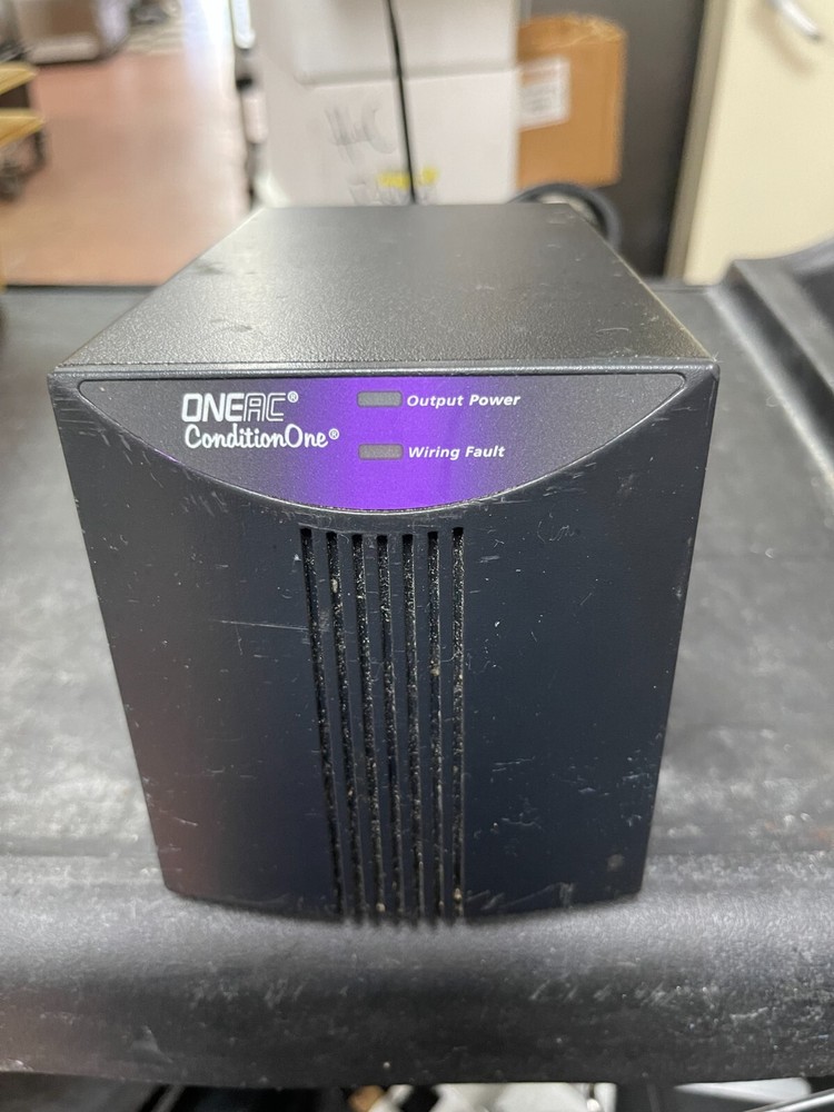 ONEAC PC240A Power Conditioner with 4 Outputs