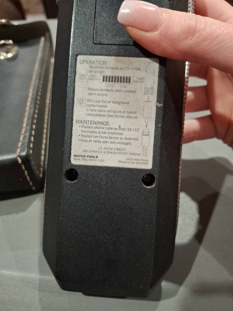 Matco Tools Leak-seeker Ac850 with Case Untested As Is