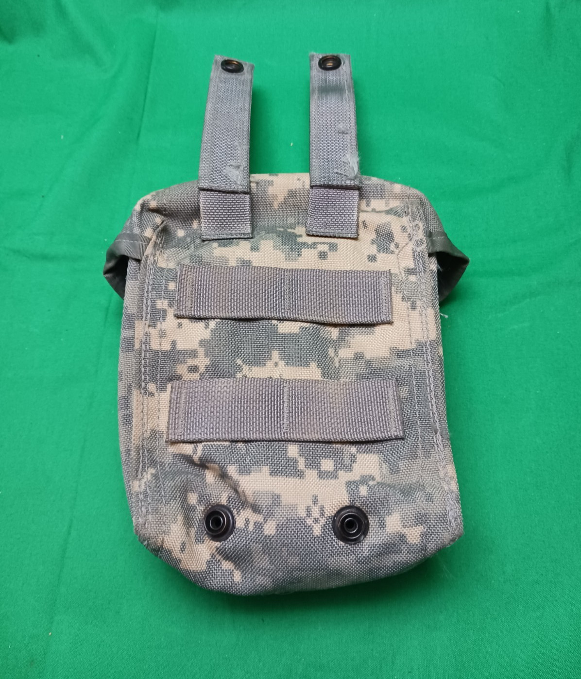 US Army Universal First Aid Kit W/Insert Camo Used