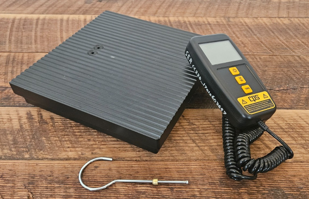 CPS CC220 Compute-A-Charge Refrigerant Charging Scale with Case
