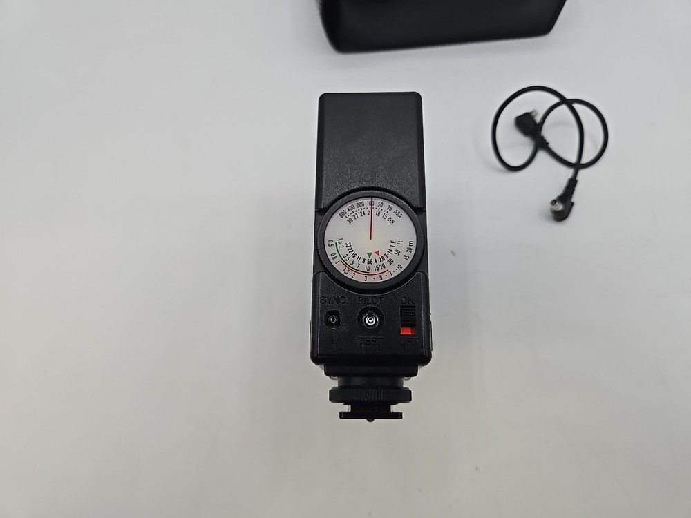 Canon A-33 Automatic Flash In Case