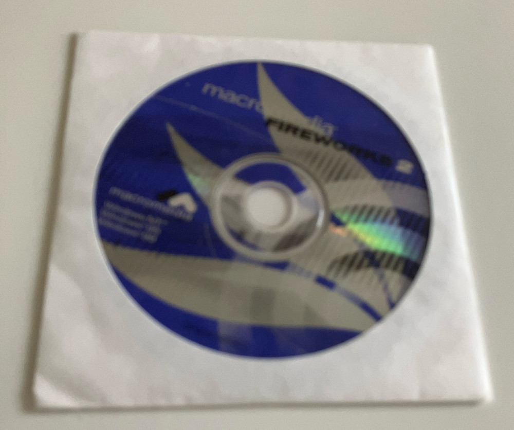 Macromedia Fireworks 2 Windows NT/95/98 - Vintage CD Software