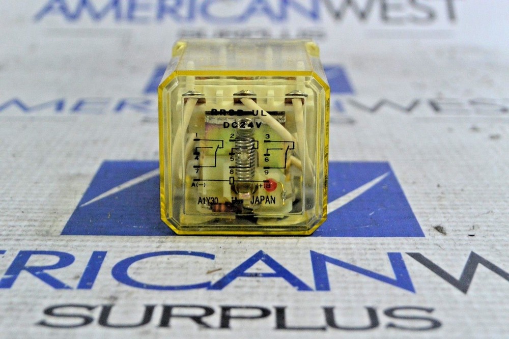 IDEC RR3B-UL ICE CUBE RELAY DC24V  RR3B-UL