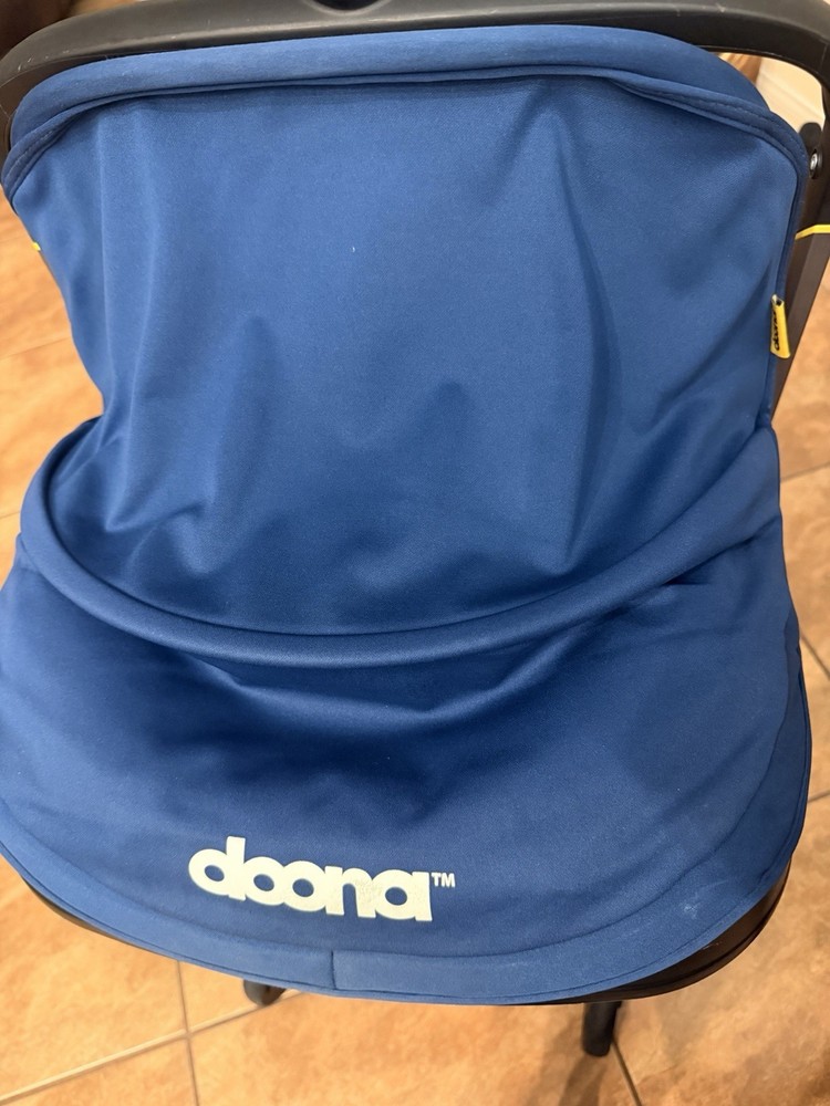 Doona Infant Black Adjustable Headrest Comfortable Design Safe
