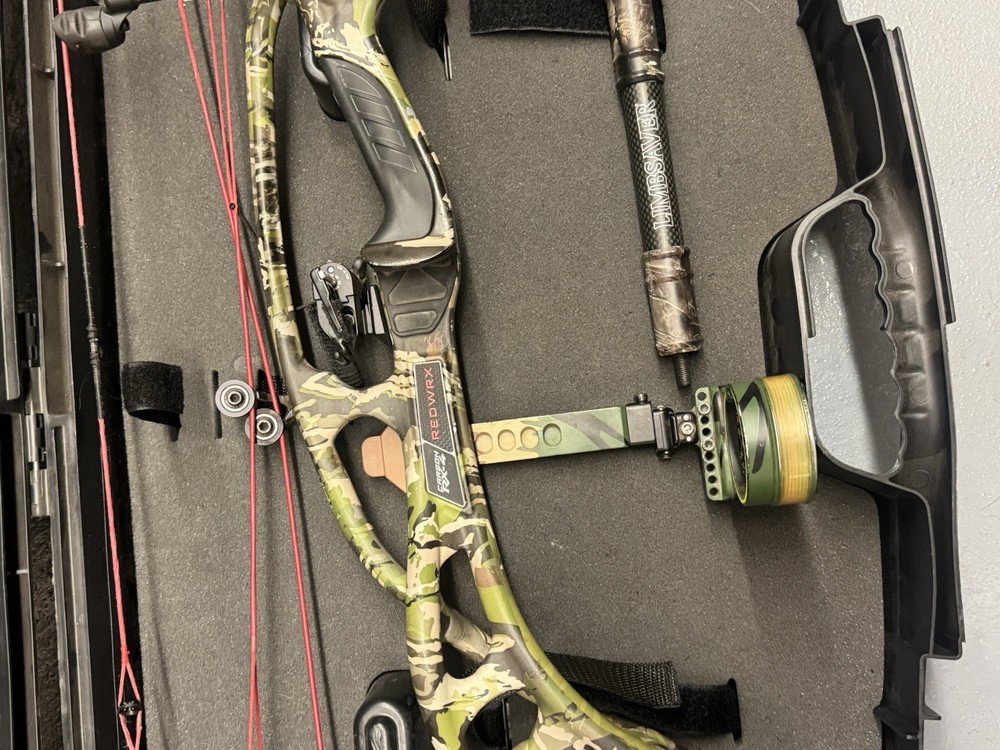Hoyt Carbon Rx4 Compound Bow With Case