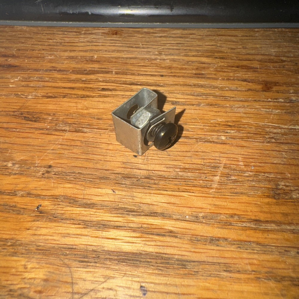 SKB Rack Mount Hardware Nuts & Bolts Screws / Clips