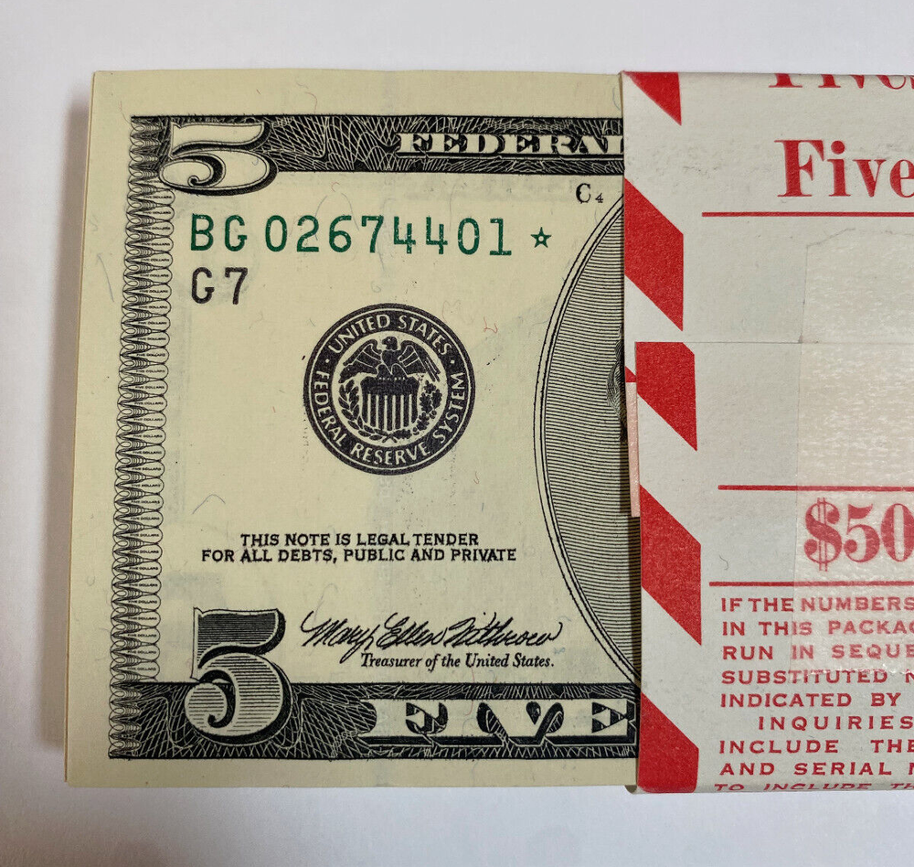 1999 $5 Federal Reserve STAR note Chicago UNC from BEP Pack $ for single Note