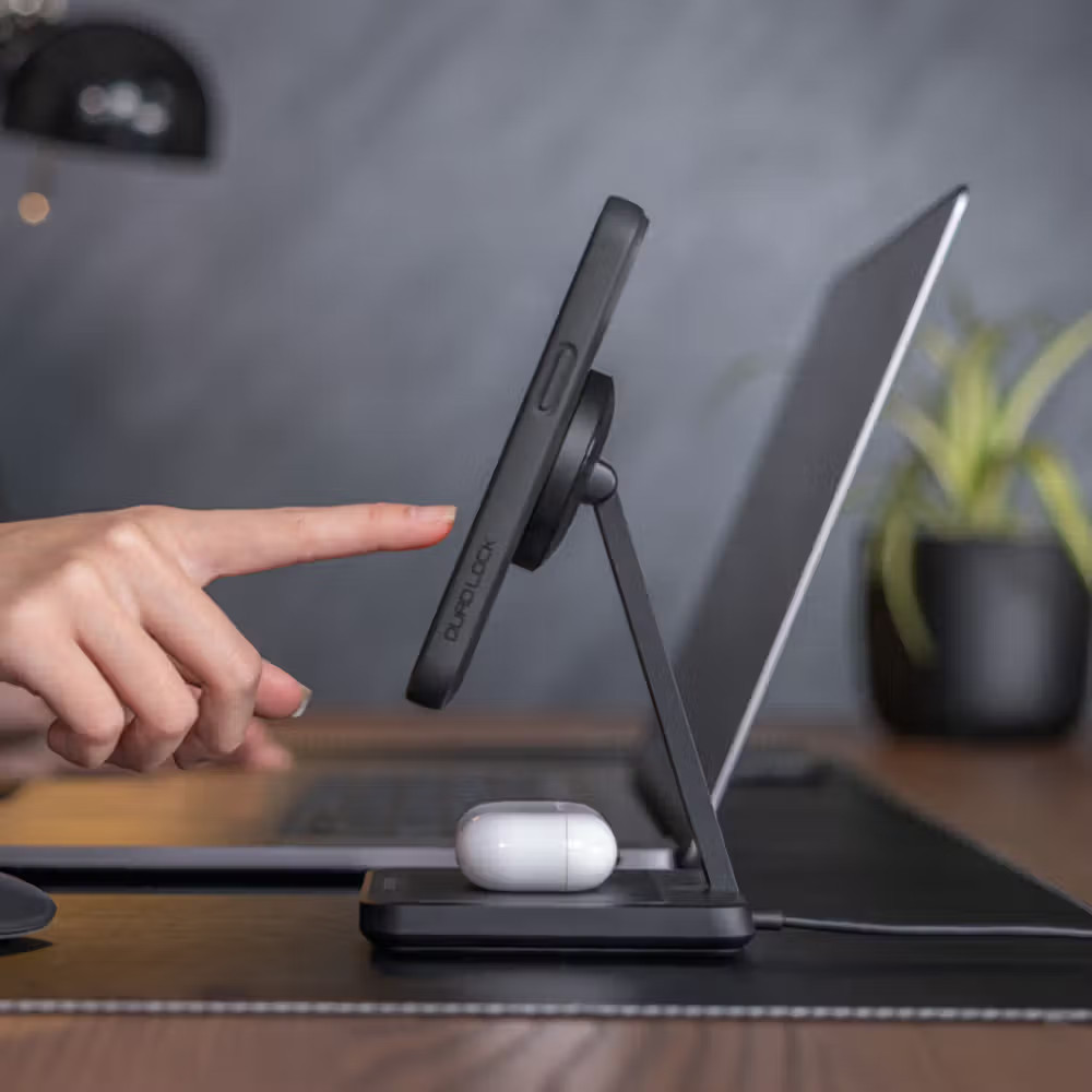 Quad Lock Dual Desktop Wireless Charger