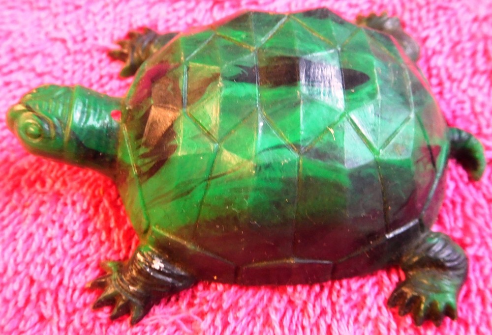 Vintage sterling plastic turtle hand held pencil sharpener