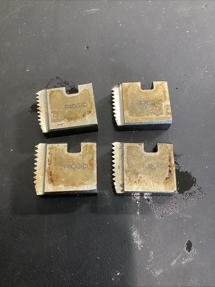 Ridgid 1" NPT Pipe Threading Die Set Used (Small Chip)