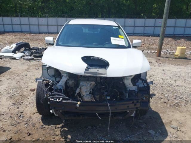 ROGUE 2017 Glove Box 4678397