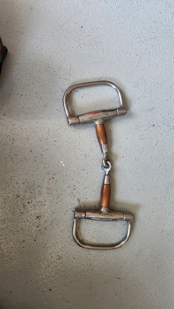 D Ring Snaffle Bit With Copper Inlays