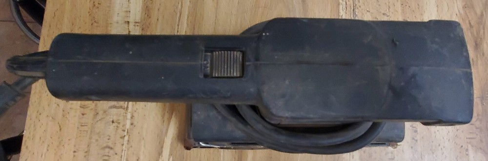 BLACK & DECKER 7448 FINISHING SANDER