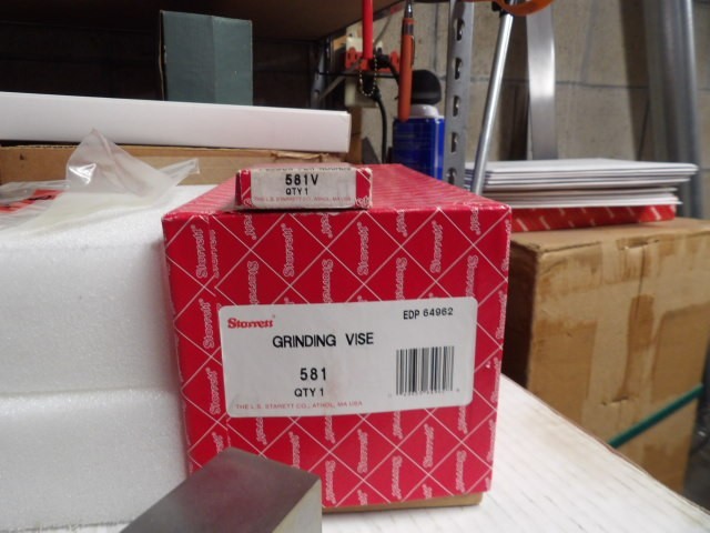 STARRETT #581 Precision Grinding Vise W/581V Angle Block NEW