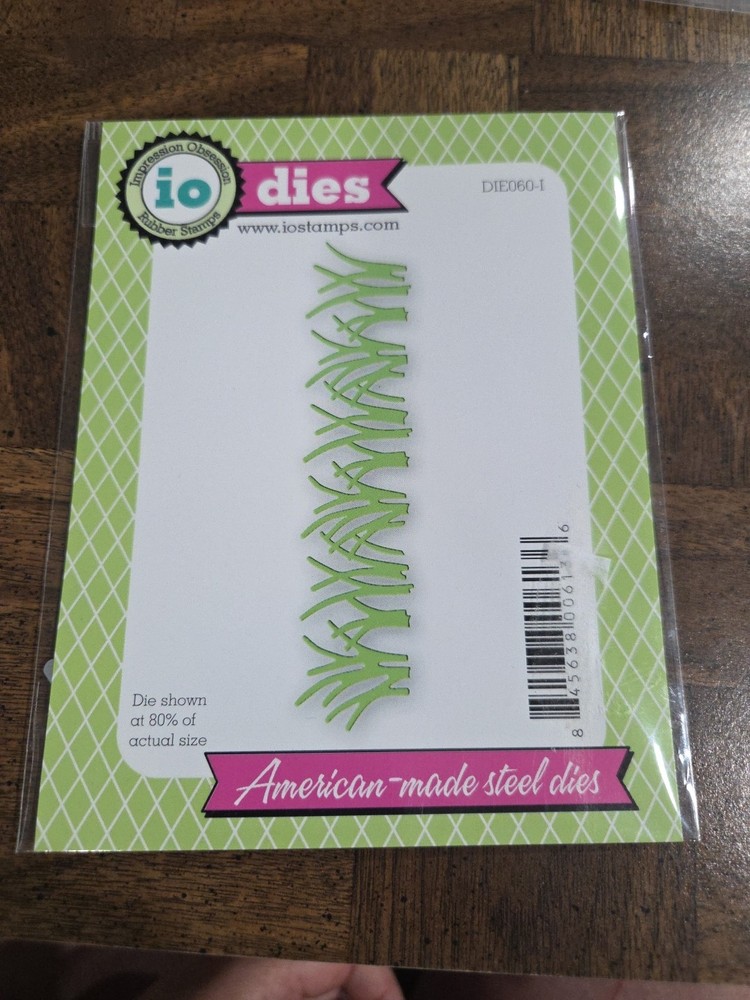 Io Dies Grass