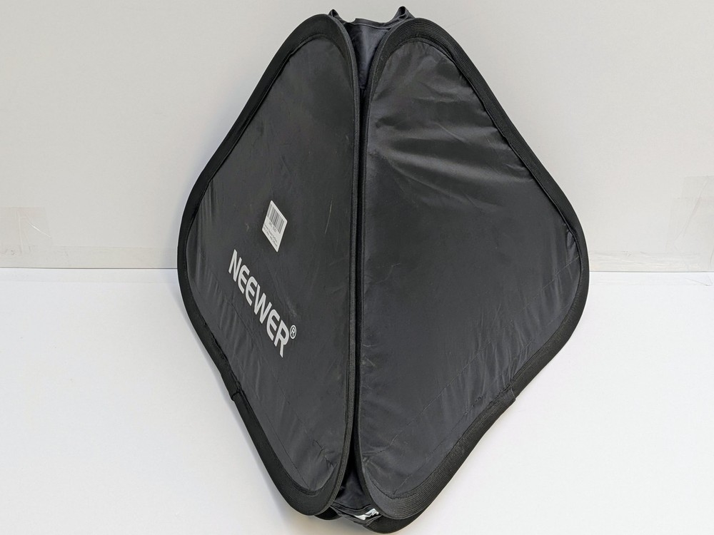 Neewer 24"x24" Square Softbox w/ Diffuser Cover Studio Lighting