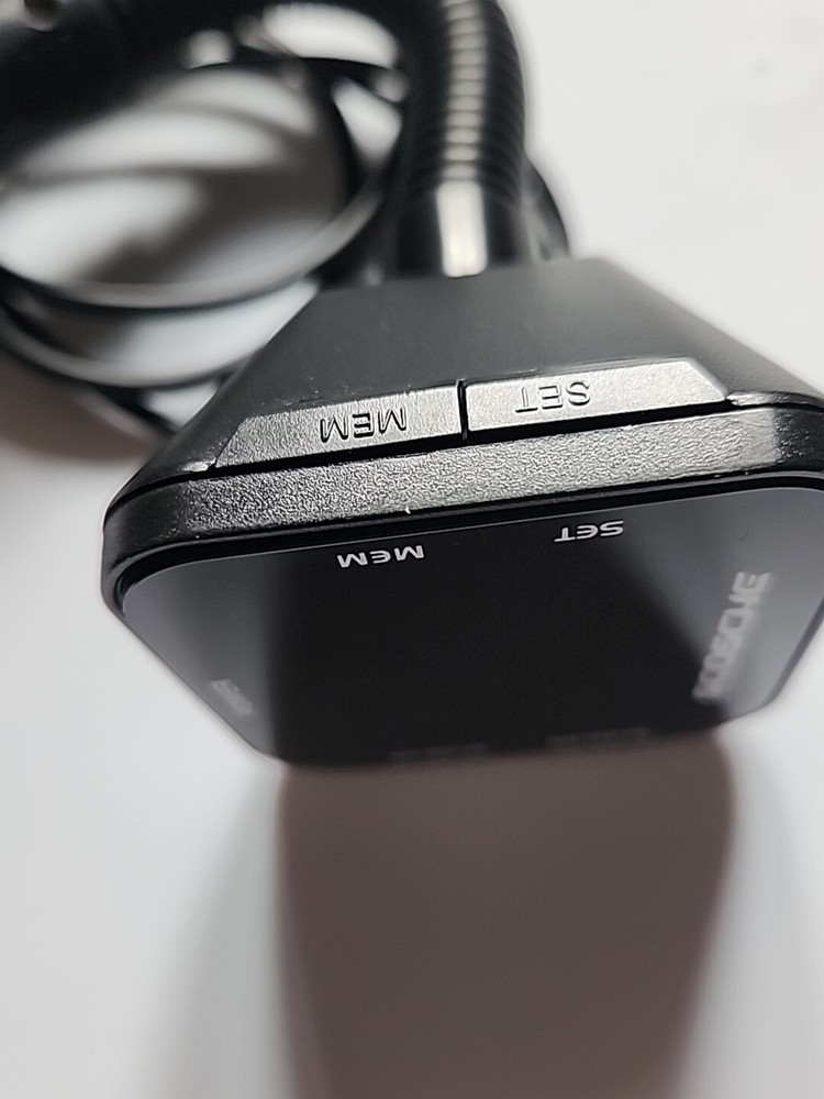 Scosche Tuneit FM Transmitter W/ Digital Display FM Stereo Flexible Neck