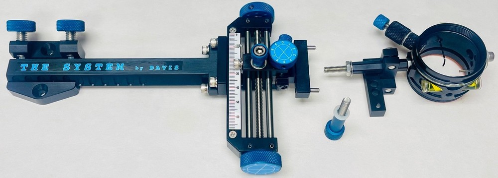 4" DAVIS ARCHERY SIGHT-Black/Light blue knobs.