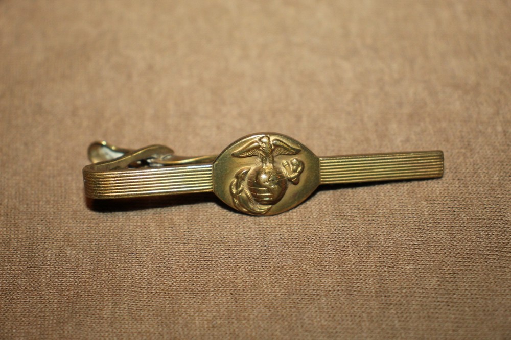 Original WW2 U.S. Marine's 'EGA' Metal Uniform Tie Clip