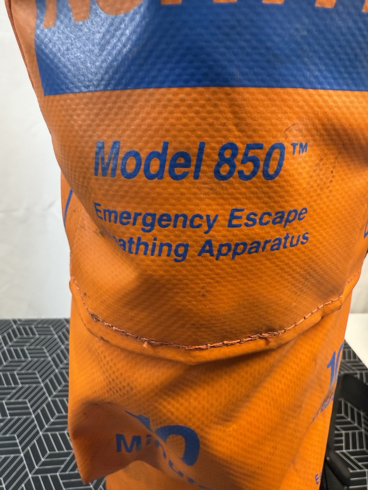 North Model 850 Respirator Emergency Escape Breathing Apparatus