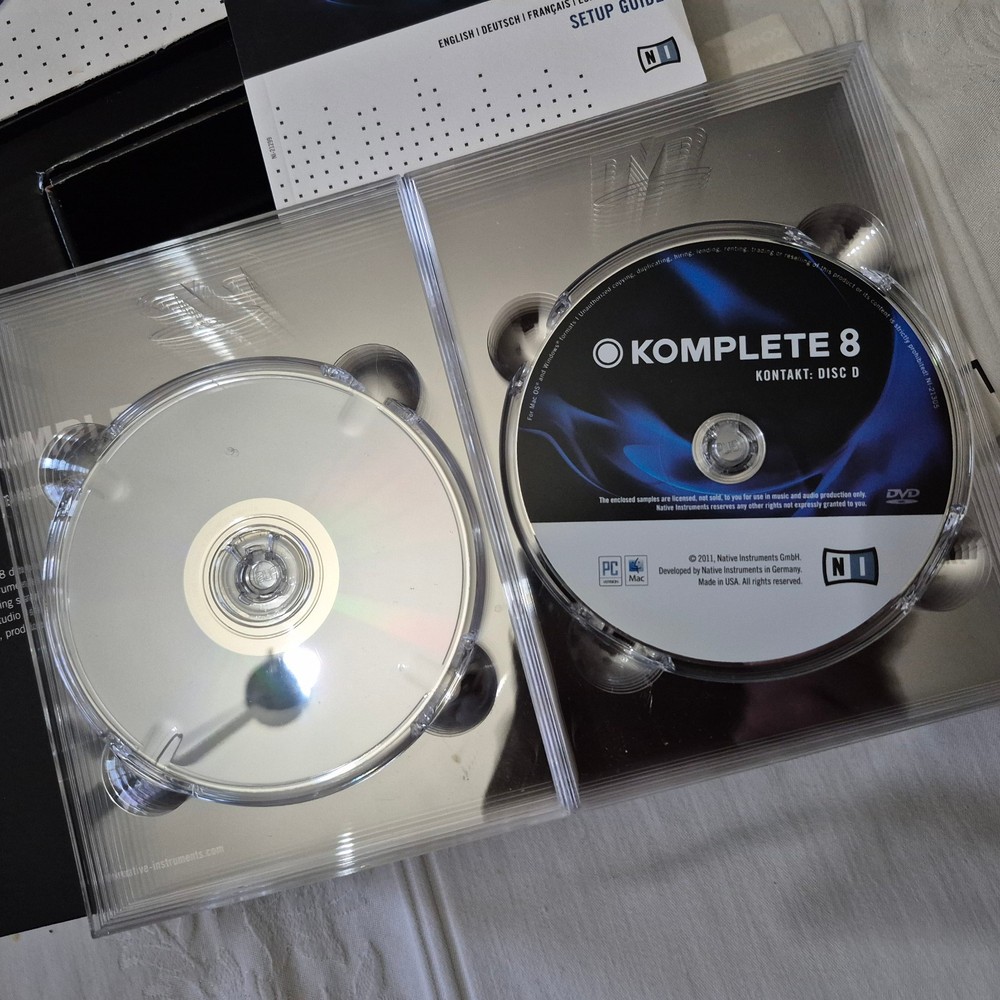 The Komplete 8 Instruments & Effects Collection Discs 27 INSTRUMENTS 110 GB